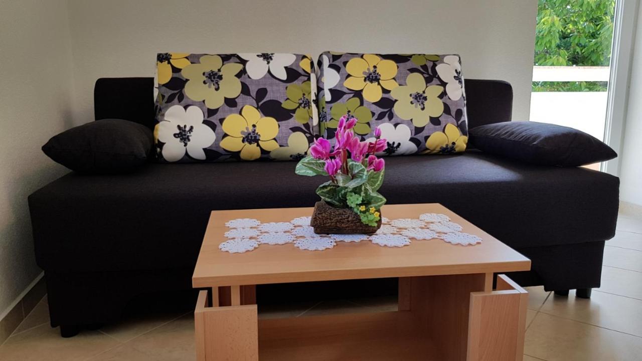 Apartmani Marija Baška Eksteriør billede
