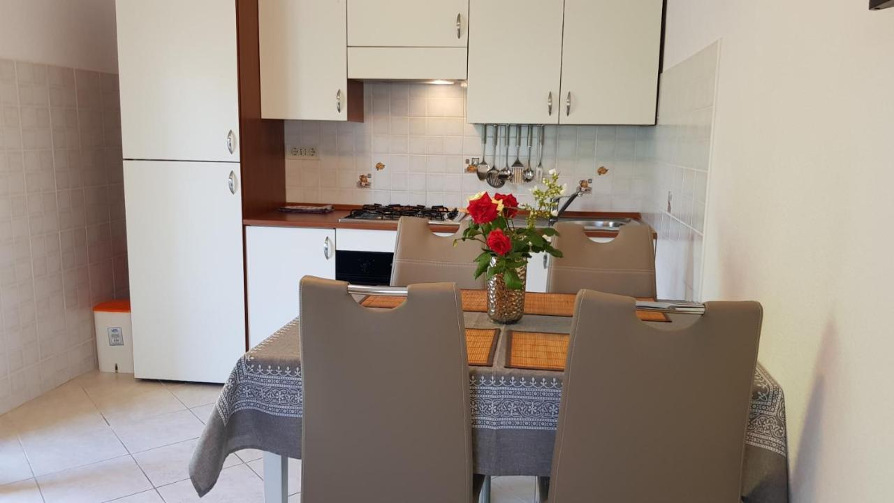 Apartmani Marija Baška Eksteriør billede